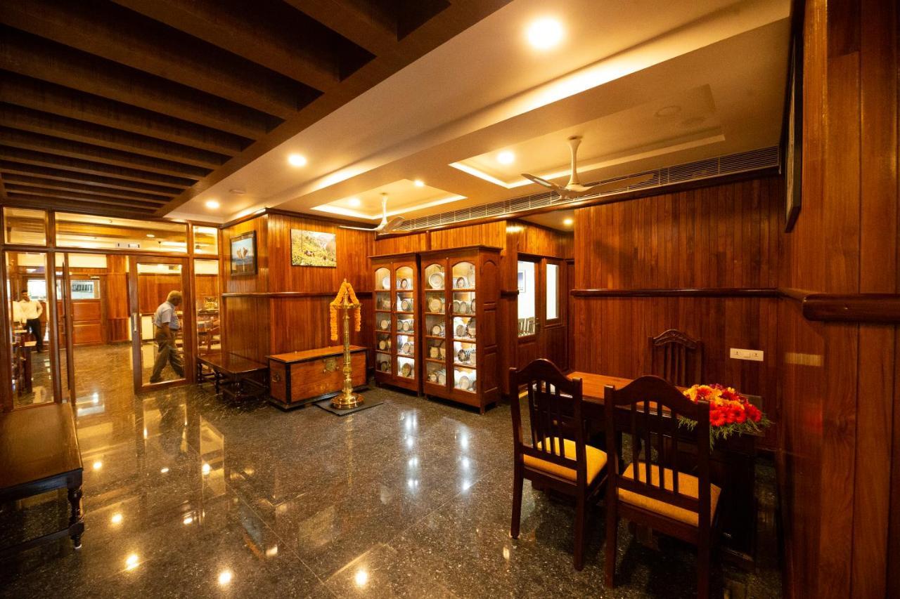 Hotel Guruvayur Darshan Extérieur photo