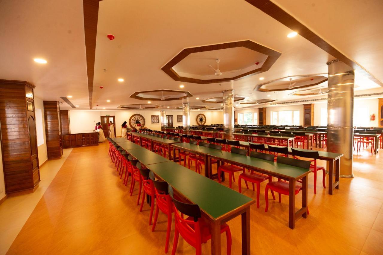 Hotel Guruvayur Darshan Extérieur photo