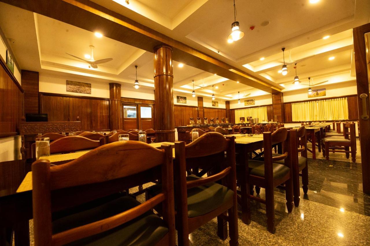Hotel Guruvayur Darshan Extérieur photo