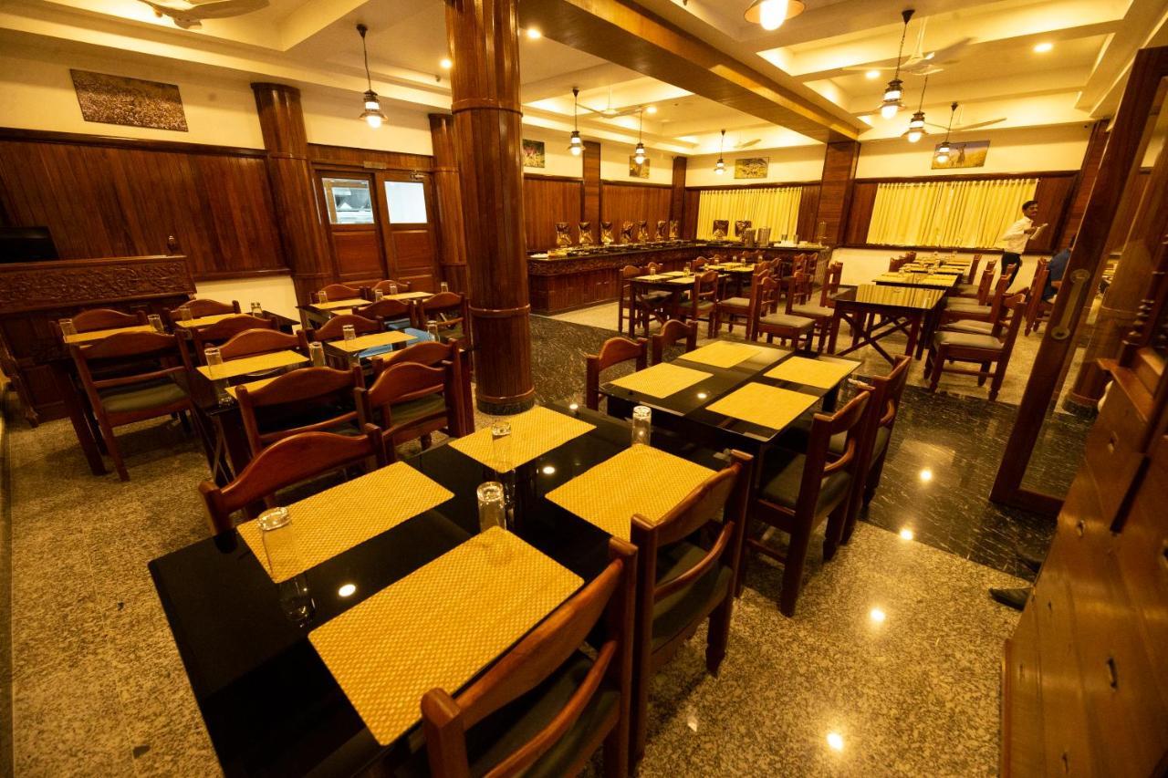 Hotel Guruvayur Darshan Extérieur photo