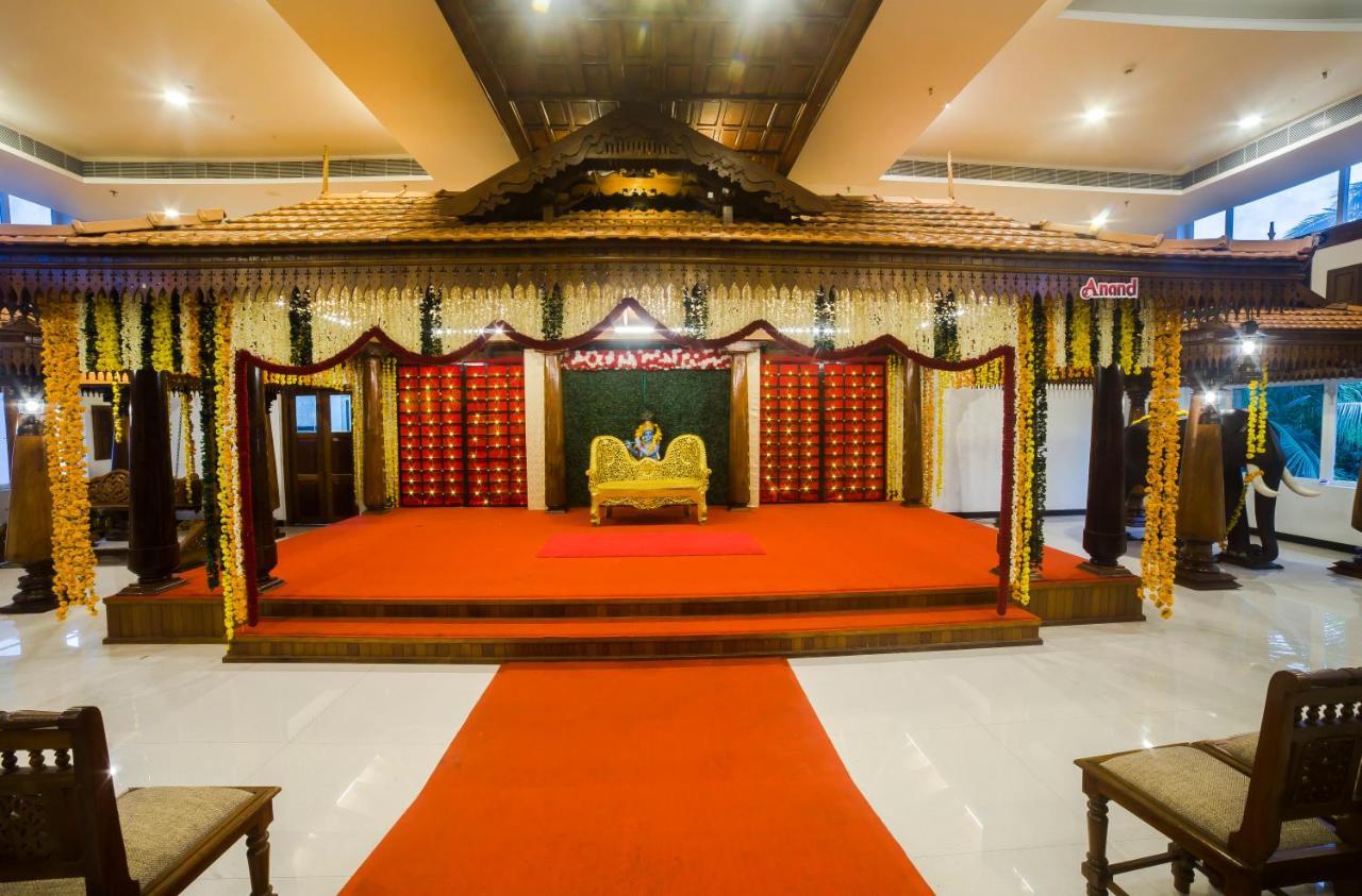Hotel Guruvayur Darshan Extérieur photo