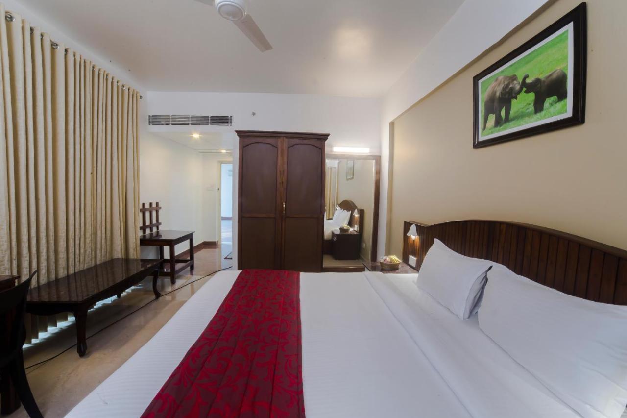 Hotel Guruvayur Darshan Extérieur photo