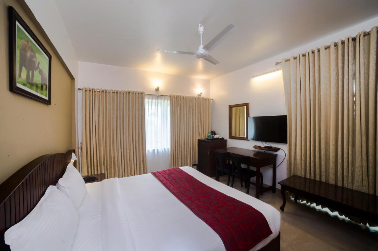 Hotel Guruvayur Darshan Extérieur photo