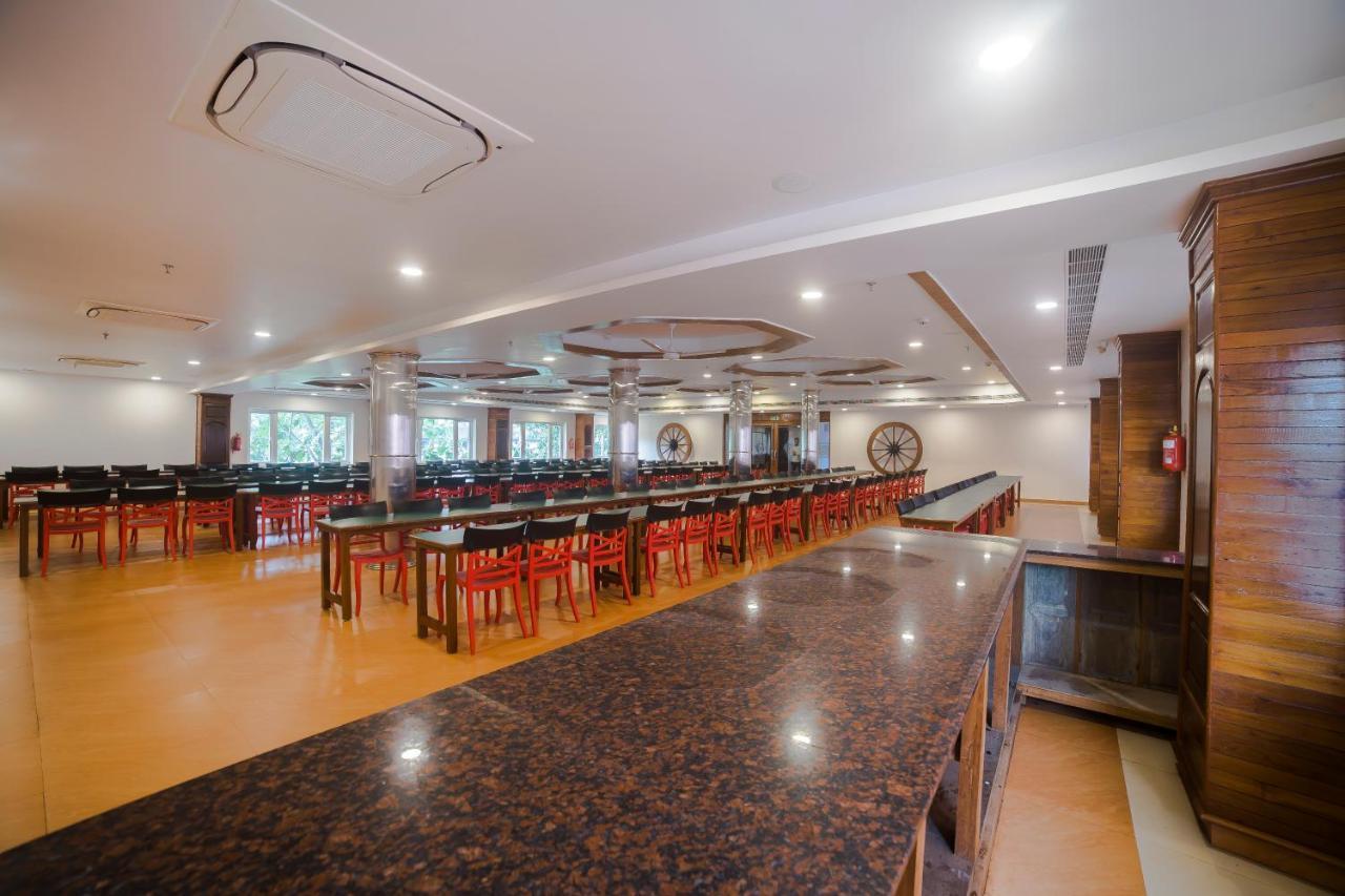 Hotel Guruvayur Darshan Extérieur photo