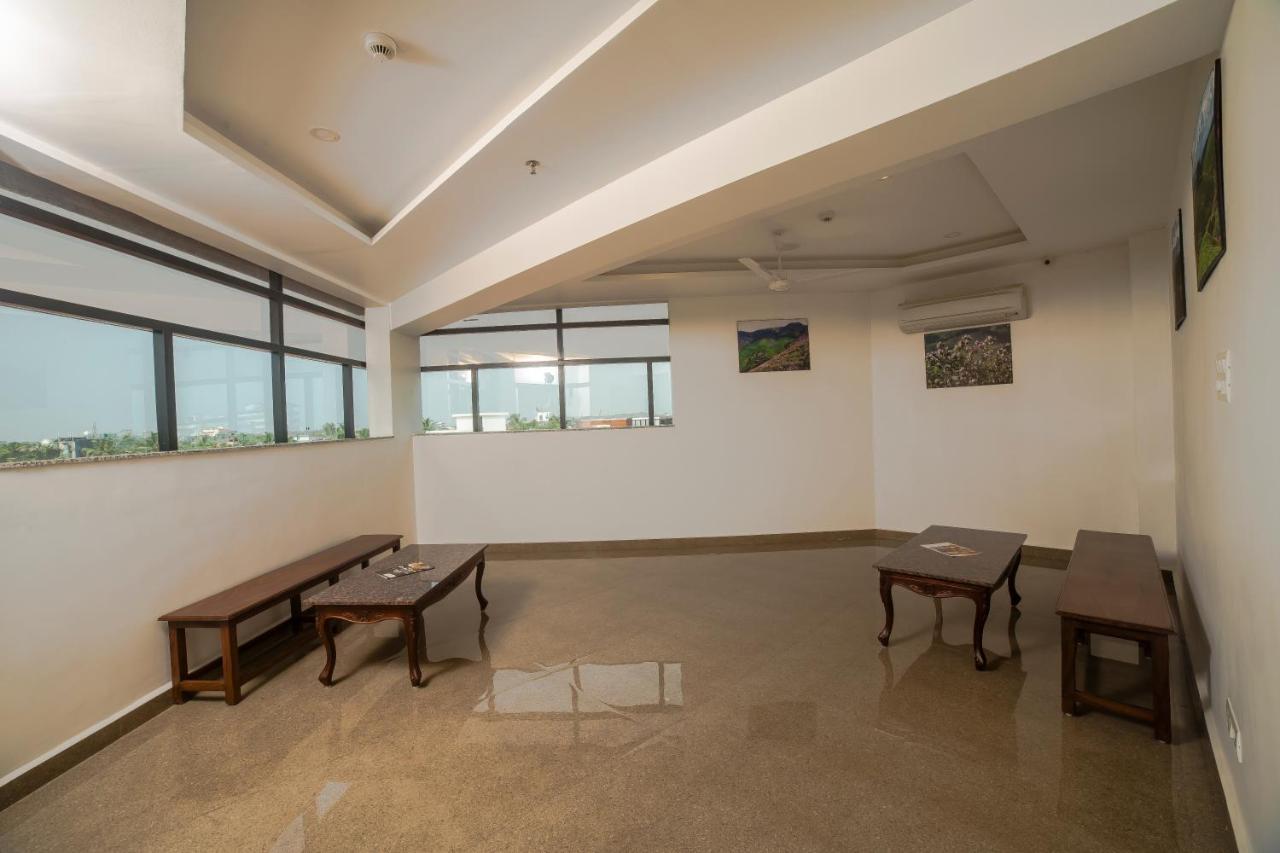Hotel Guruvayur Darshan Extérieur photo