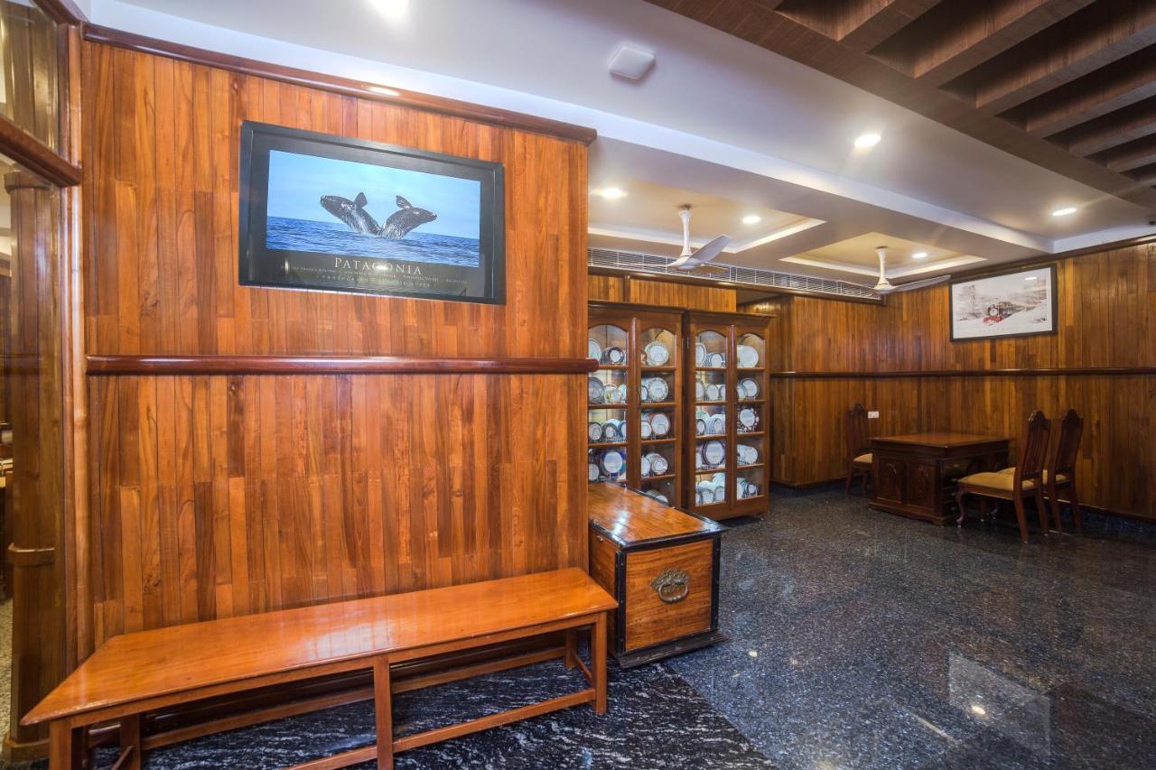 Hotel Guruvayur Darshan Extérieur photo