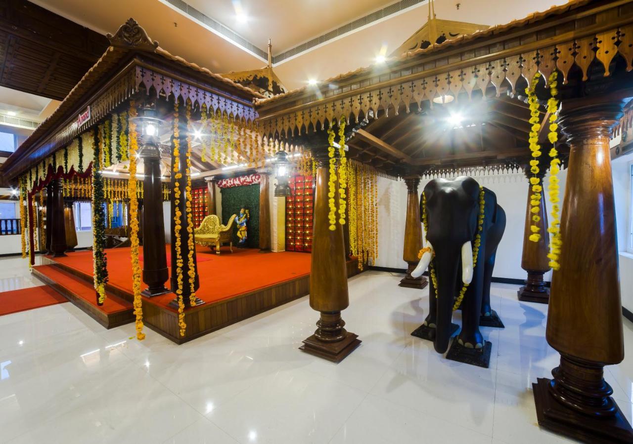 Hotel Guruvayur Darshan Extérieur photo