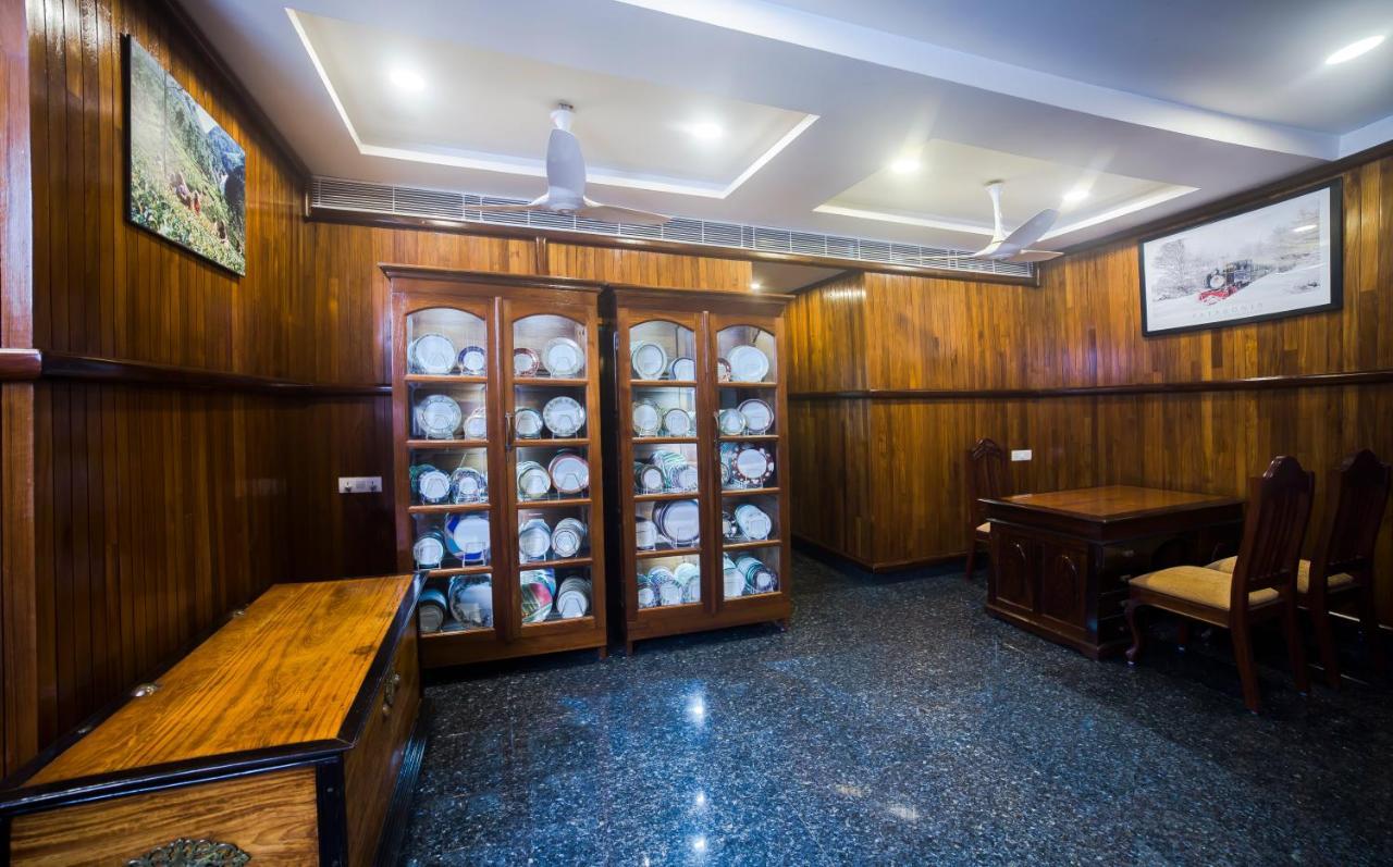 Hotel Guruvayur Darshan Extérieur photo