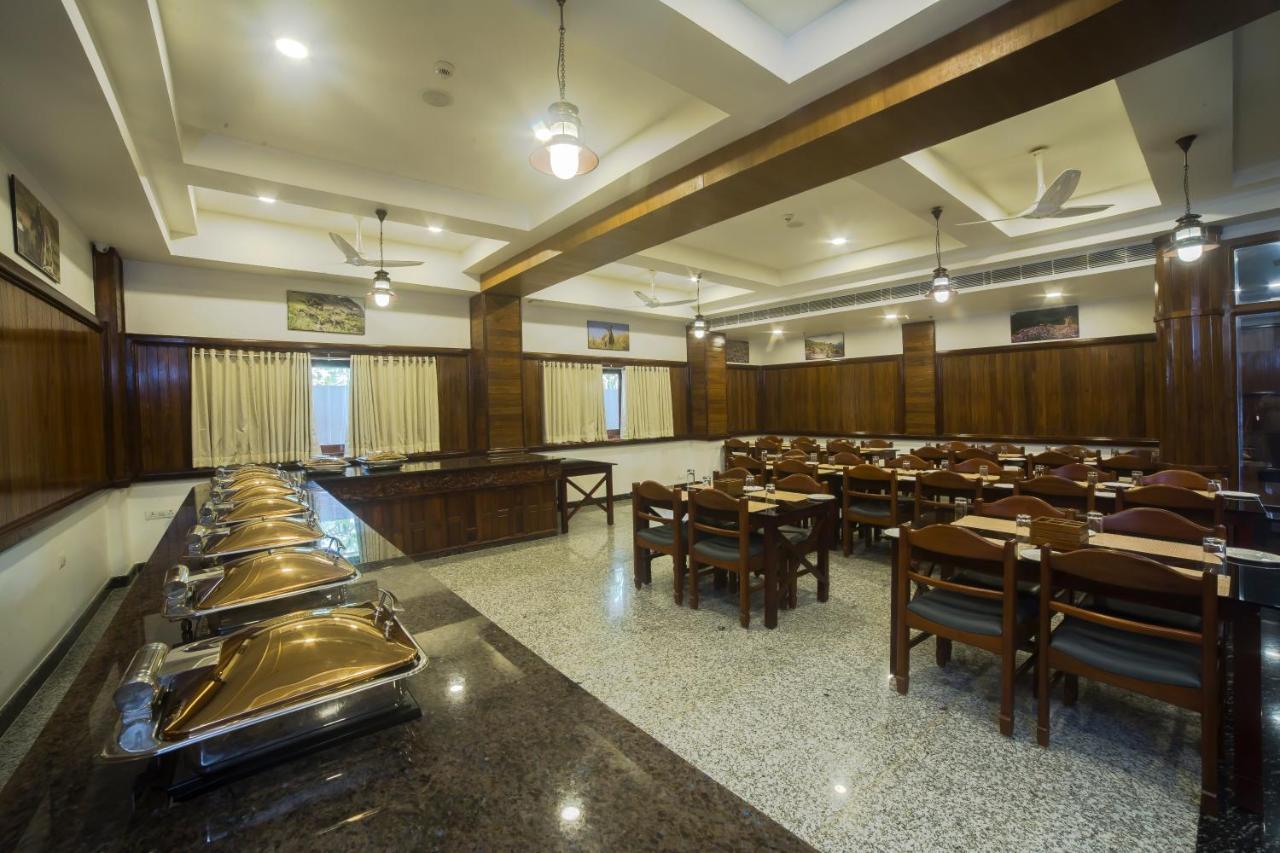 Hotel Guruvayur Darshan Extérieur photo