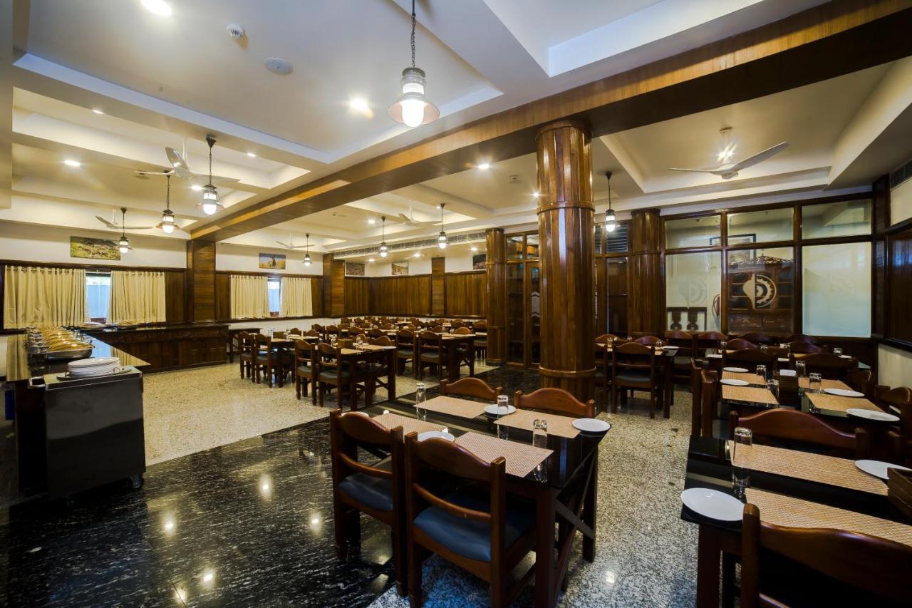 Hotel Guruvayur Darshan Extérieur photo