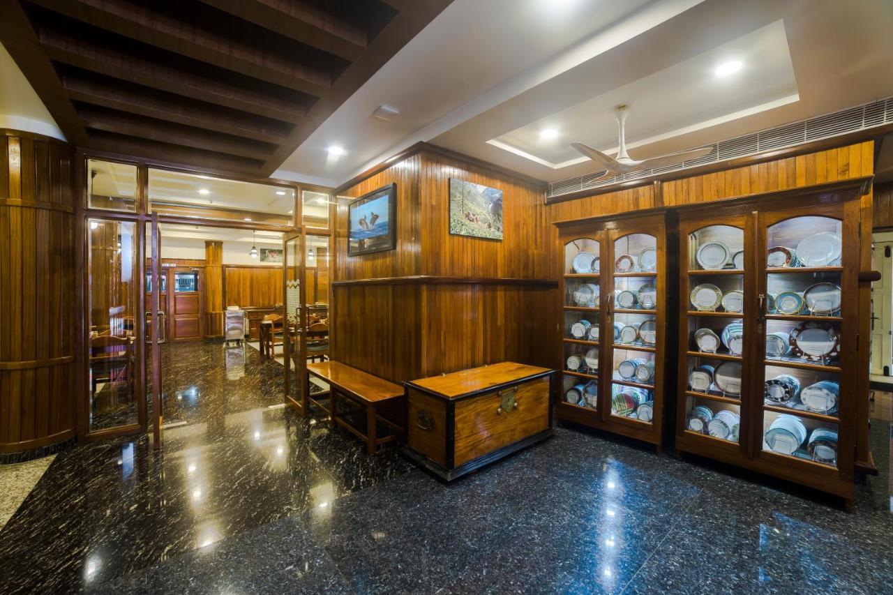 Hotel Guruvayur Darshan Extérieur photo