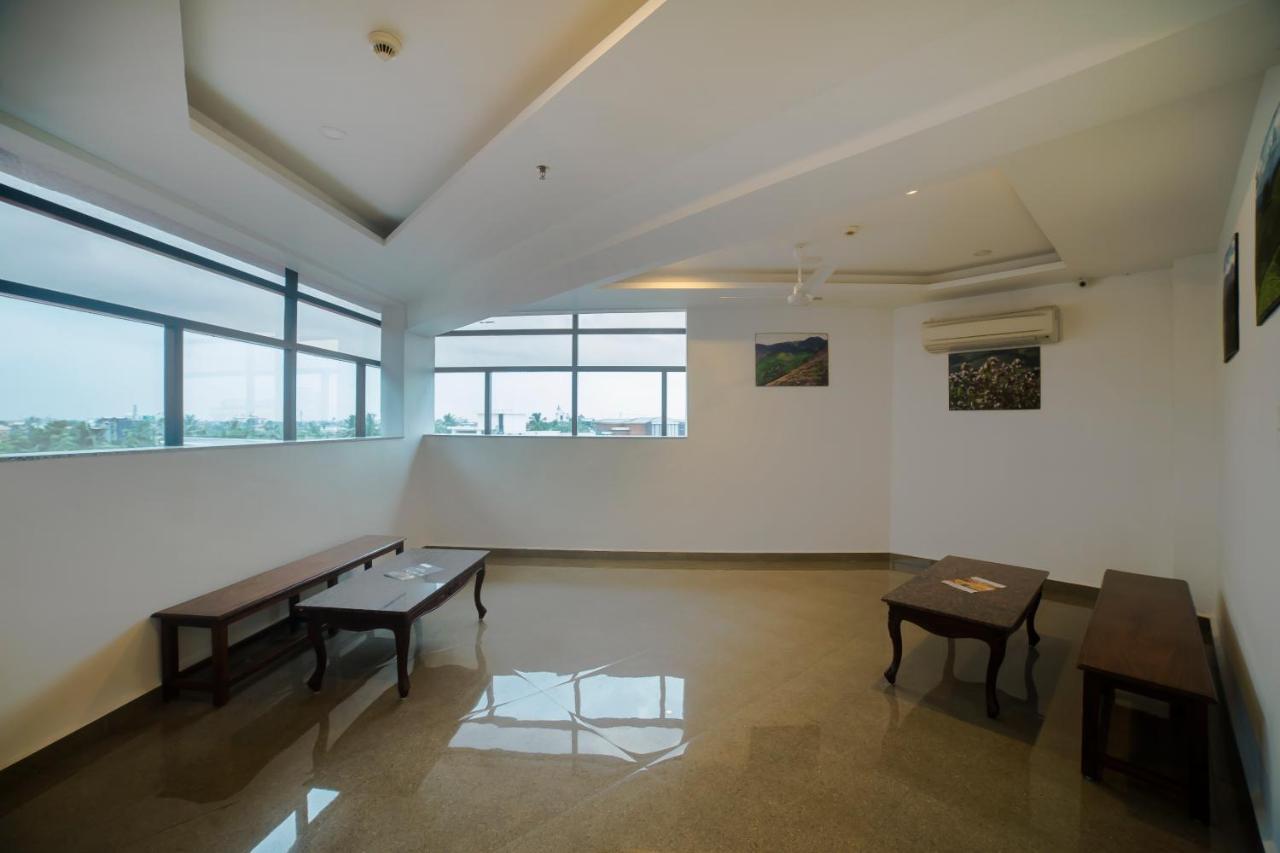 Hotel Guruvayur Darshan Extérieur photo