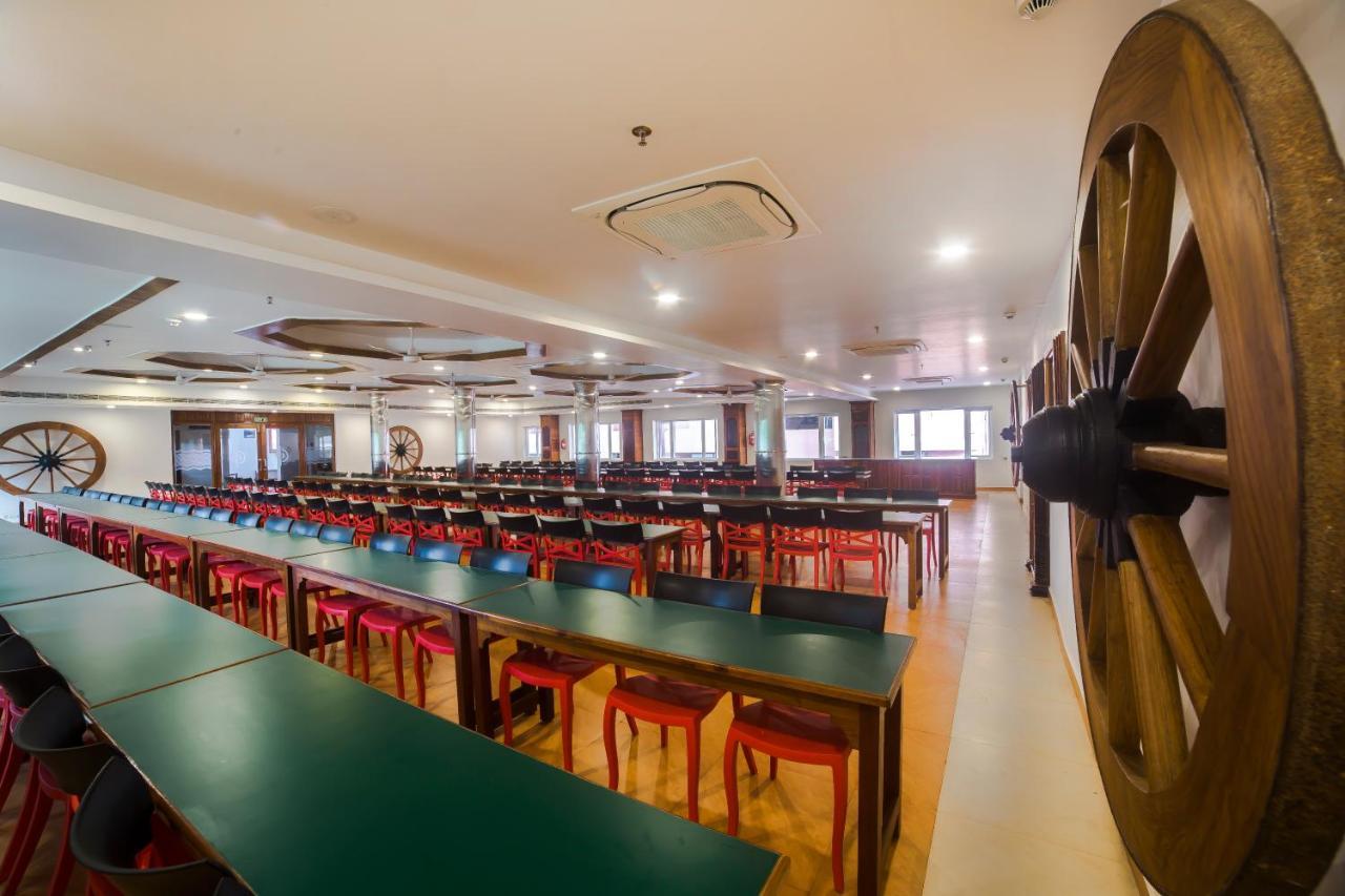 Hotel Guruvayur Darshan Extérieur photo