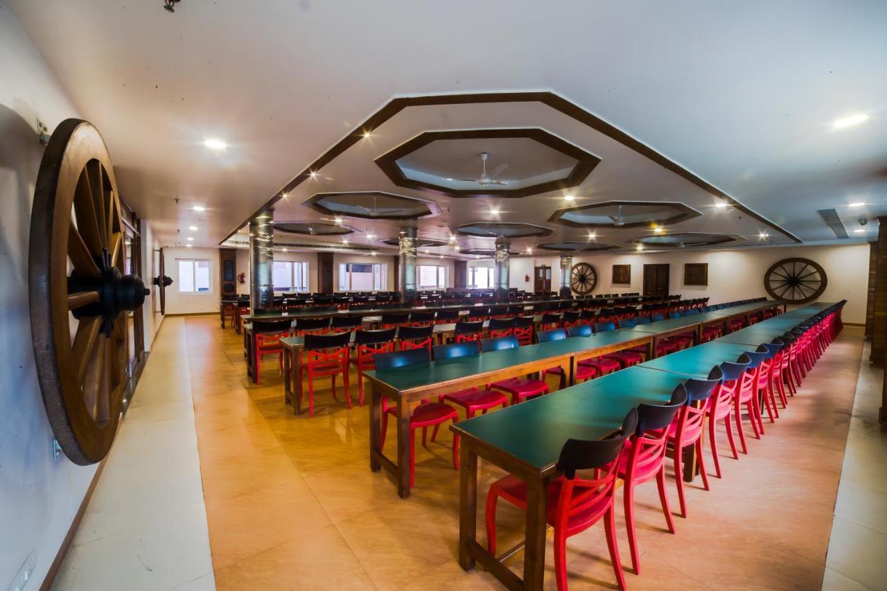 Hotel Guruvayur Darshan Extérieur photo