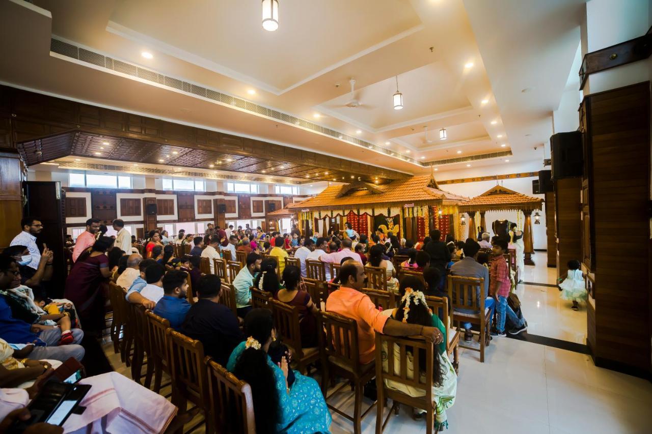 Hotel Guruvayur Darshan Extérieur photo
