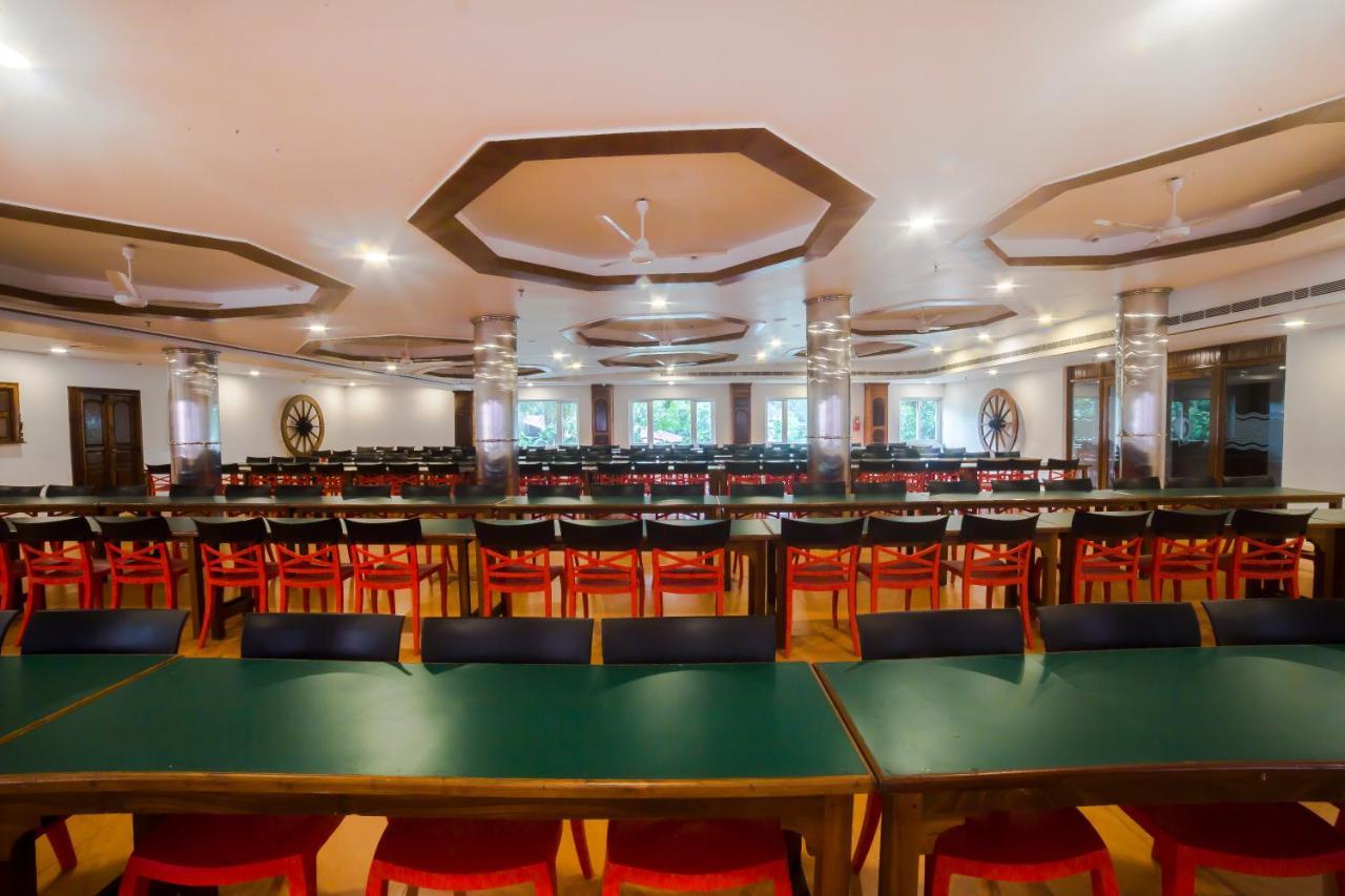 Hotel Guruvayur Darshan Extérieur photo