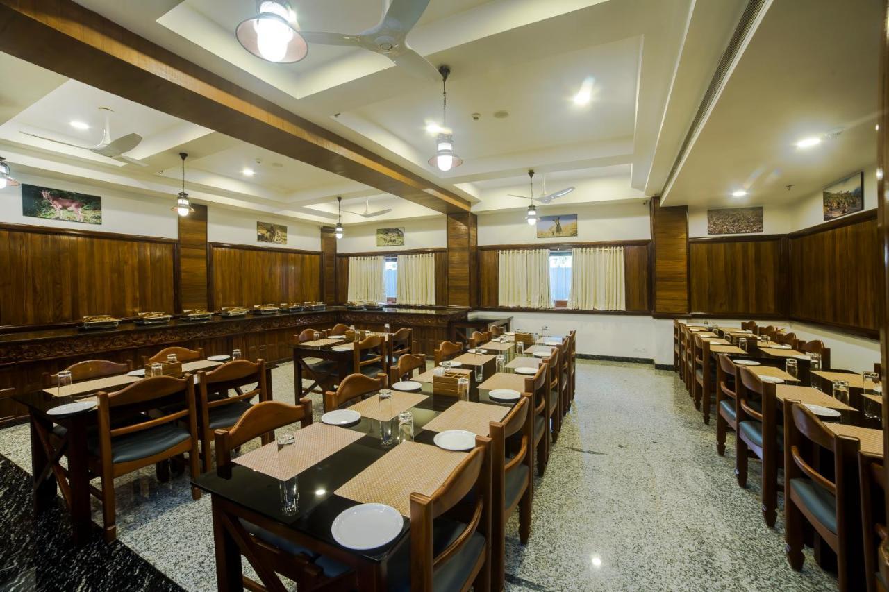 Hotel Guruvayur Darshan Extérieur photo